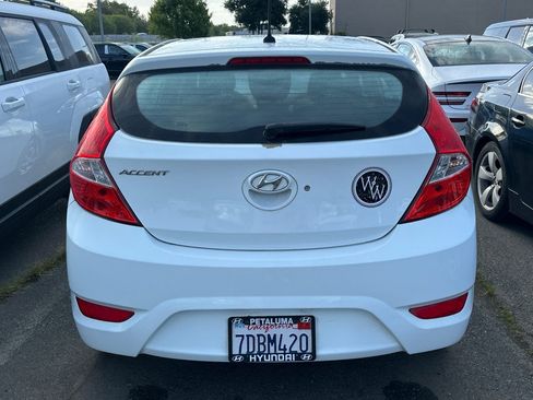 Used 2014 Hyundai Accent GS FWD image 6