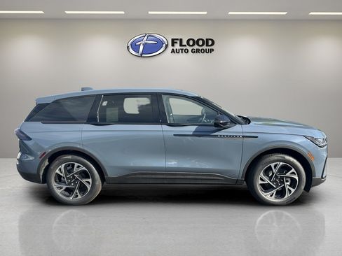 New 2026 Lincoln Nautilus Premier w/ Equipment Group 102A AWD/4WD image 4