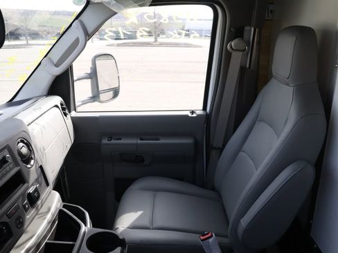 New 2027 Ford E-450 and Econoline 450 Super Duty w/ Power Equipment Group image 13