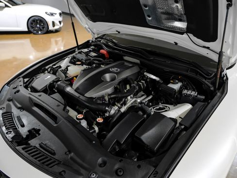 Used 2024 Lexus IS 300 w/ Comfort Package image 55