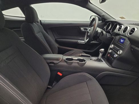 Used 2020 Ford Mustang Coupe RWD image 21