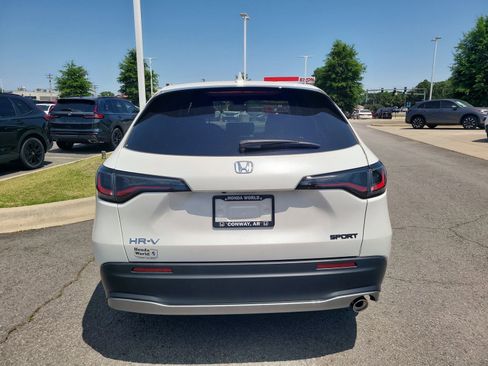 Certified 2025 Honda HR-V Sport image 4