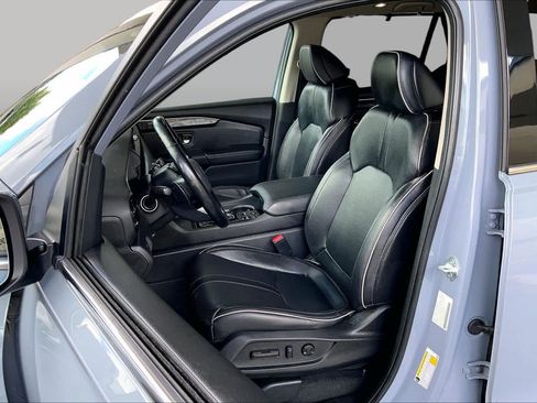 Used 2023 Honda Pilot Elite image 8