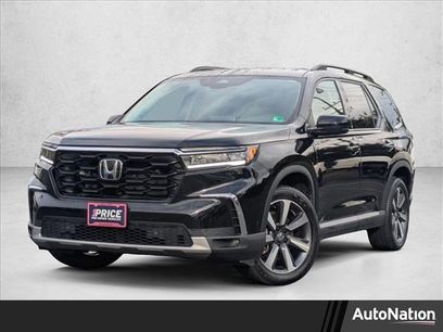 Certified 2025 Honda Pilot Touring