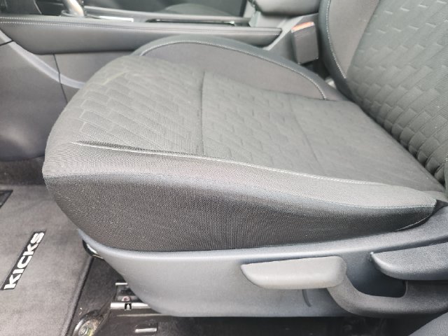 Used 2024 Nissan Kicks SV FWD image 21