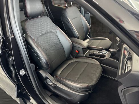 Used 2025 Ford Escape ST-Line w/ Cold Weather Package image 12