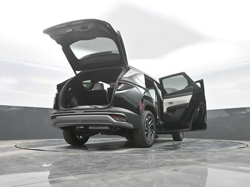 Certified 2025 Hyundai Tucson Limited image 43