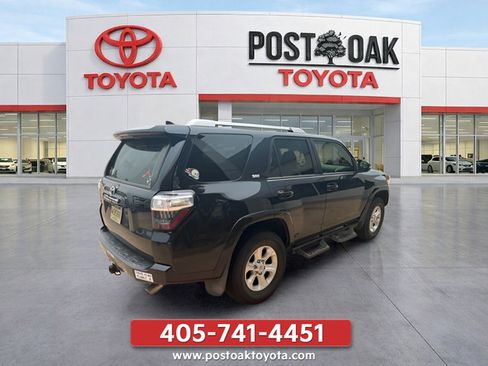 Used 2018 Toyota 4Runner SR5 Premium AWD/4WD image 7
