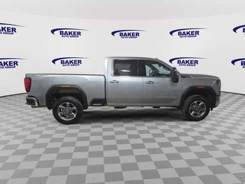 New 2026 GMC Sierra 2500 SLE image 4