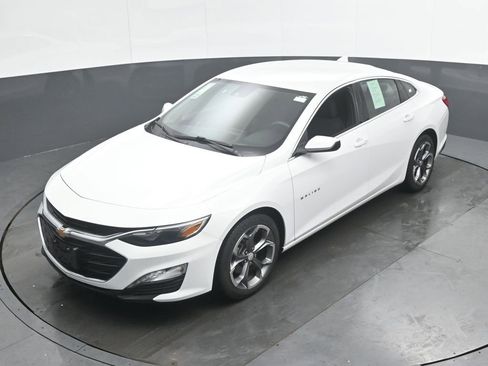 Used 2024 Chevrolet Malibu LT image 39
