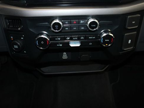 Used 2025 Ford F150 XLT w/ Equipment Group 301A Standard AWD/4WD image 16