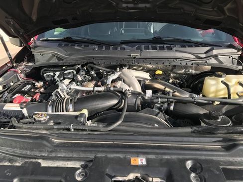 Certified 2022 Ford F350 Lariat w/ Lariat Value Package image 3