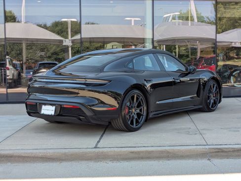 New 2026 Porsche Taycan GTS image 10