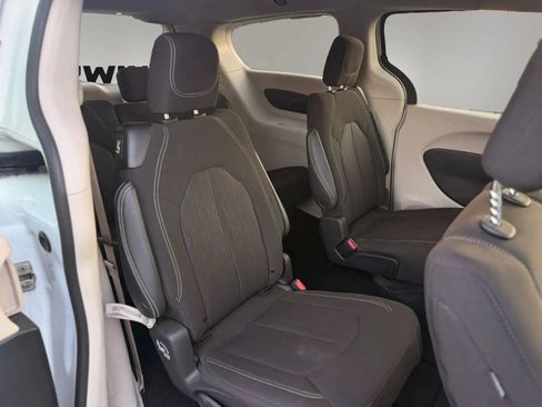 Used 2023 Chrysler Voyager LX w/ Fleet Security Group FWD image 23