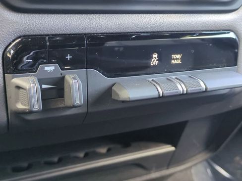 Used 2024 RAM 2500 Big Horn image 18