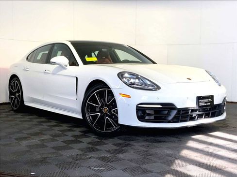 Certified 2023 Porsche Panamera 4 Platinum Edition AWD/4WD image 9