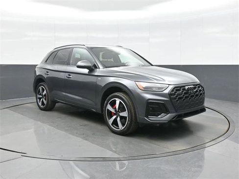 Used 2024 Audi Q5 2.0T Premium Plus w/ Premium Plus Package image 1