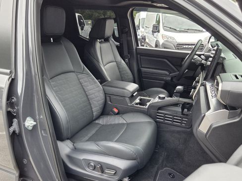 Used 2025 Toyota Tacoma TRD Sport w/ TRD Sport Premium Package RWD image 24