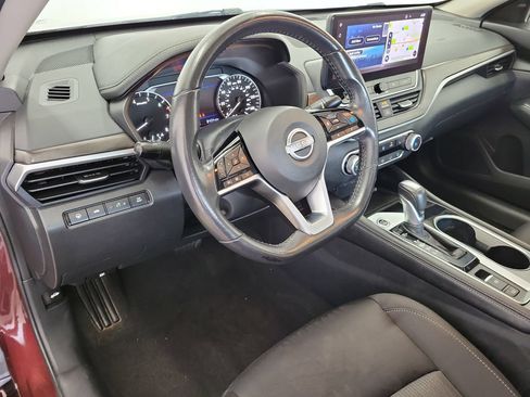 Used 2024 Nissan Altima 2.5 SV w/ SV Premium Package FWD image 20