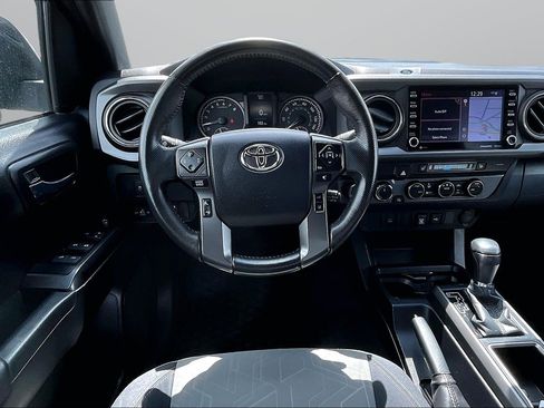 Used 2021 Toyota Tacoma 4x4 Double Cab w/ Tacoma SR5 Package image 5