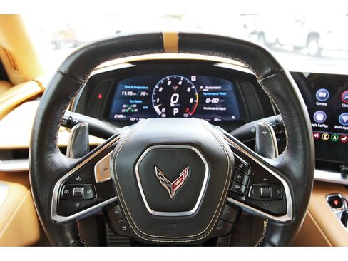 Used 2021 Chevrolet Corvette Stingray Premium Conv w/ Z51 Performance Package RWD image 11