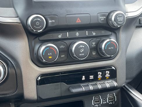 Used 2020 RAM 1500 Big Horn AWD/4WD image 21