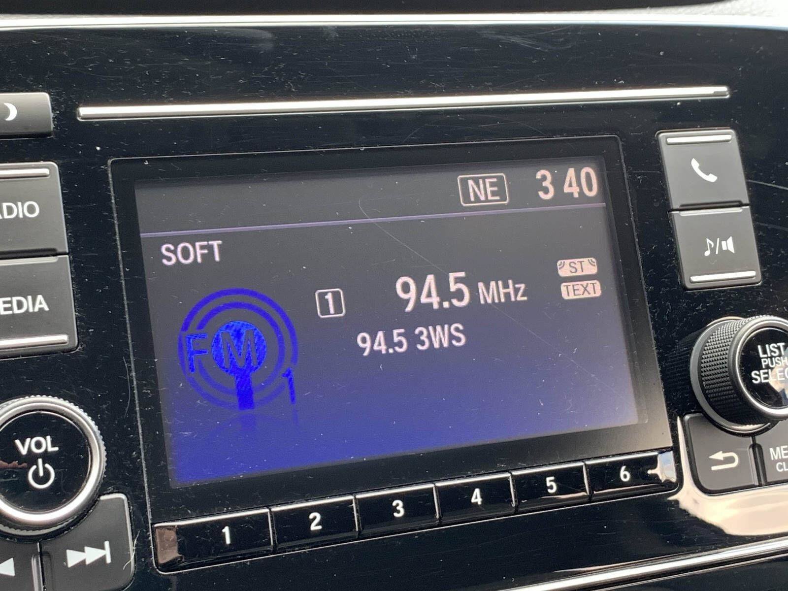 Used 2019 Honda CR-V LX image 18