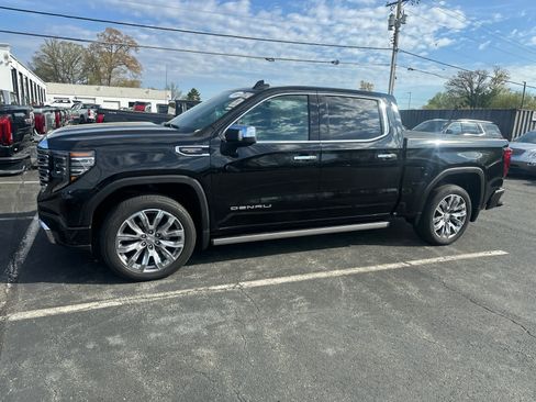Used 2024 GMC Sierra 1500 Denali image 2