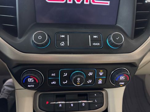 Used 2023 GMC Acadia Denali w/ Denali Technology Package image 24