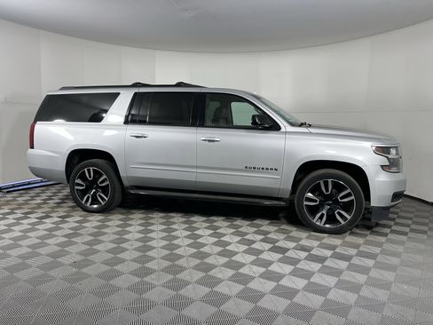 Used 2018 Chevrolet Suburban Premier image 5