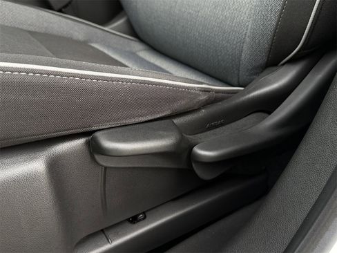 Used 2023 Chevrolet TrailBlazer LS image 24