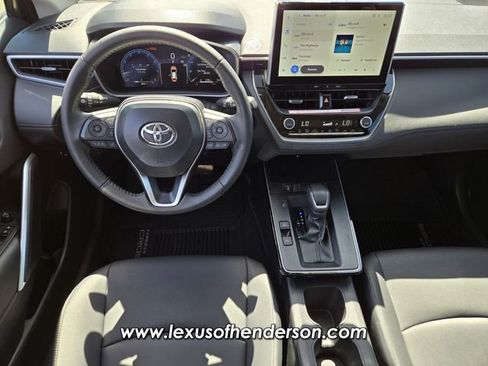 Used 2026 Toyota Corolla Cross XLE w/ Convenience Package FWD image 13