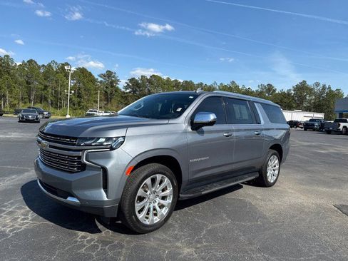 Used 2021 Chevrolet Suburban Premier image 7