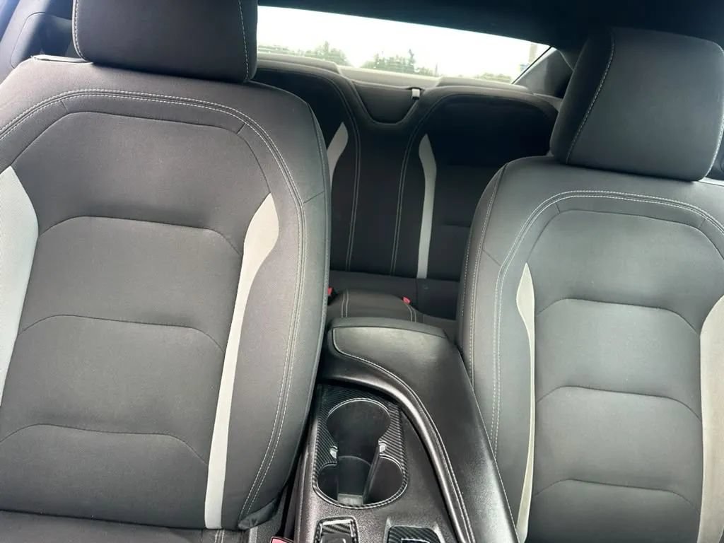 Used 2016 Chevrolet Camaro LT w/ Technology Package RWD image 13