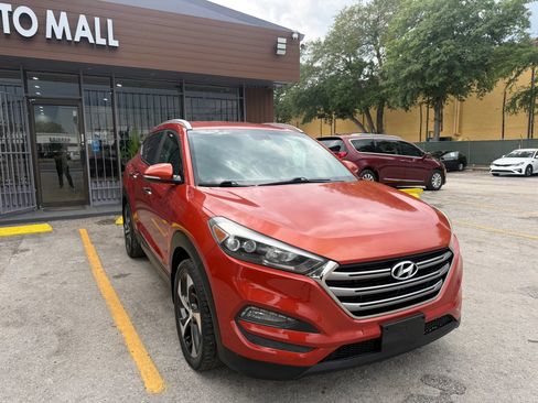 Used 2016 Hyundai Tucson Limited AWD/4WD image 3