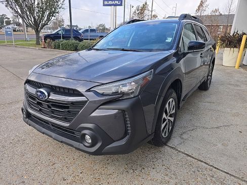 Used 2023 Subaru Outback Premium image 20