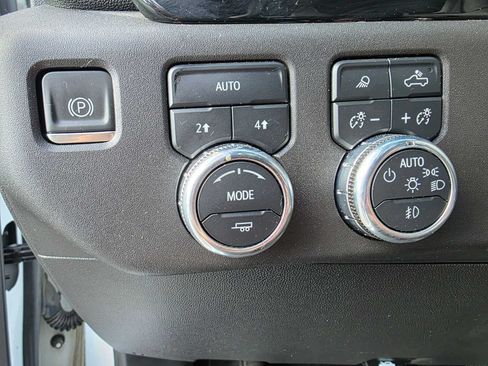 Used 2023 GMC Sierra 1500 SLT w/ SLT Premium Package AWD/4WD image 23