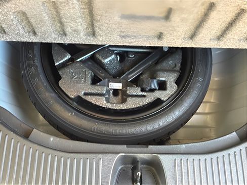 Used 2022 Chevrolet Trax LT w/ LT Convenience Package image 26