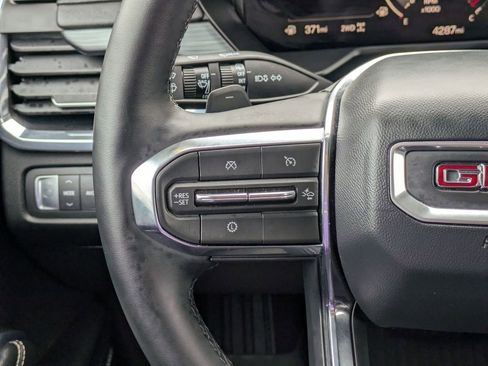 Used 2025 GMC Acadia Elevation w/ Black Edition image 13