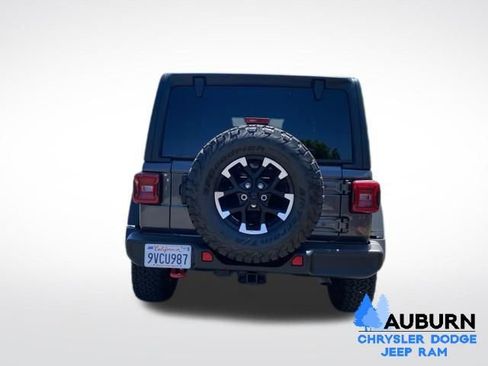 Used 2026 Jeep Wrangler Unlimited Rubicon AWD/4WD image 6