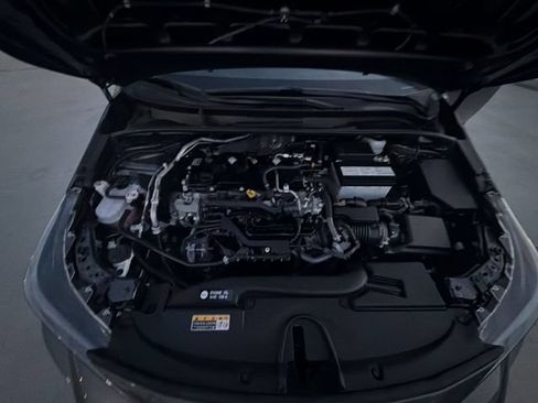 Certified 2025 Toyota Corolla SE FWD image 32