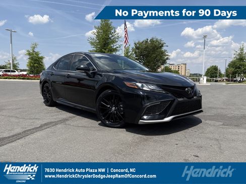 Used 2024 Toyota Camry XSE FWD image 1