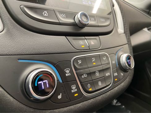 Used 2024 Chevrolet Malibu LT image 30