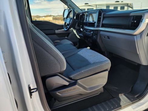 Used 2024 Ford F350 XLT image 15