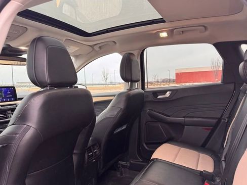 Used 2022 Ford Escape Titanium w/ Titanium Elite Package image 29