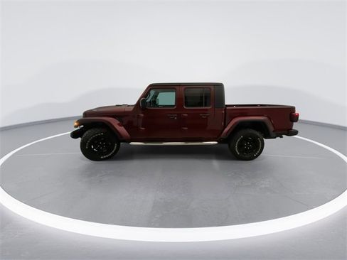 Used 2021 Jeep Gladiator Willys image 9