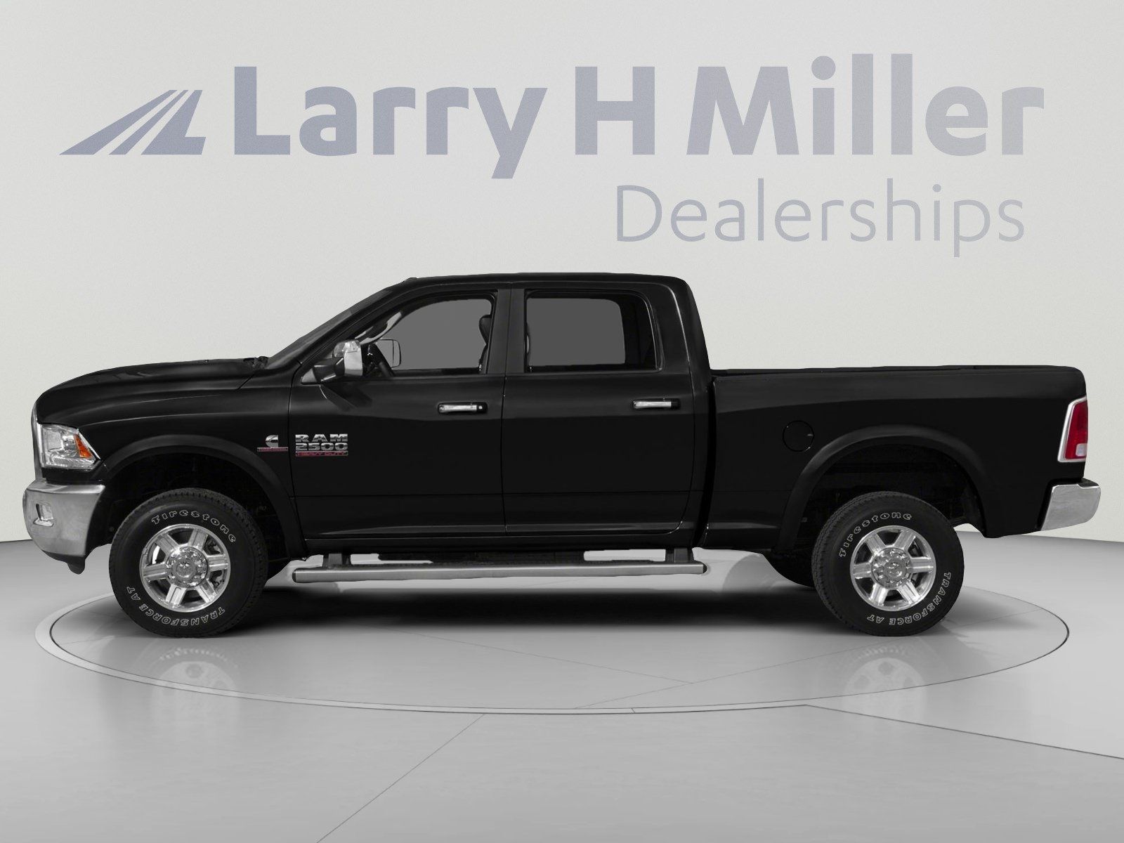 Used 2016 RAM 2500 Laramie w/ Convenience Group AWD/4WD image 3