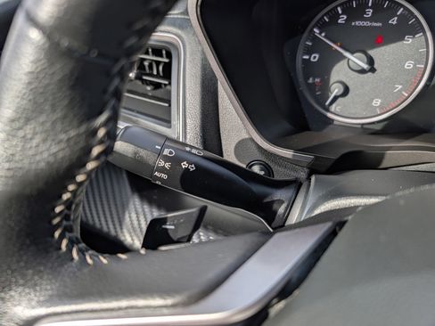 Certified 2025 Subaru Ascent Premium image 30