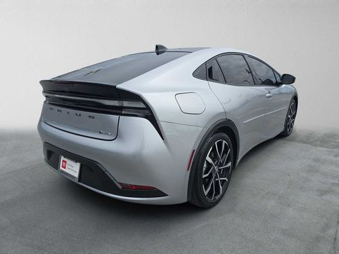 Certified 2026 Toyota Prius Plug-In Hybrid FWD image 7