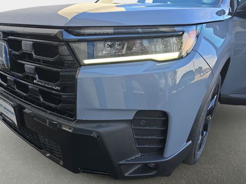 New 2026 Honda Pilot Black Edition image 31